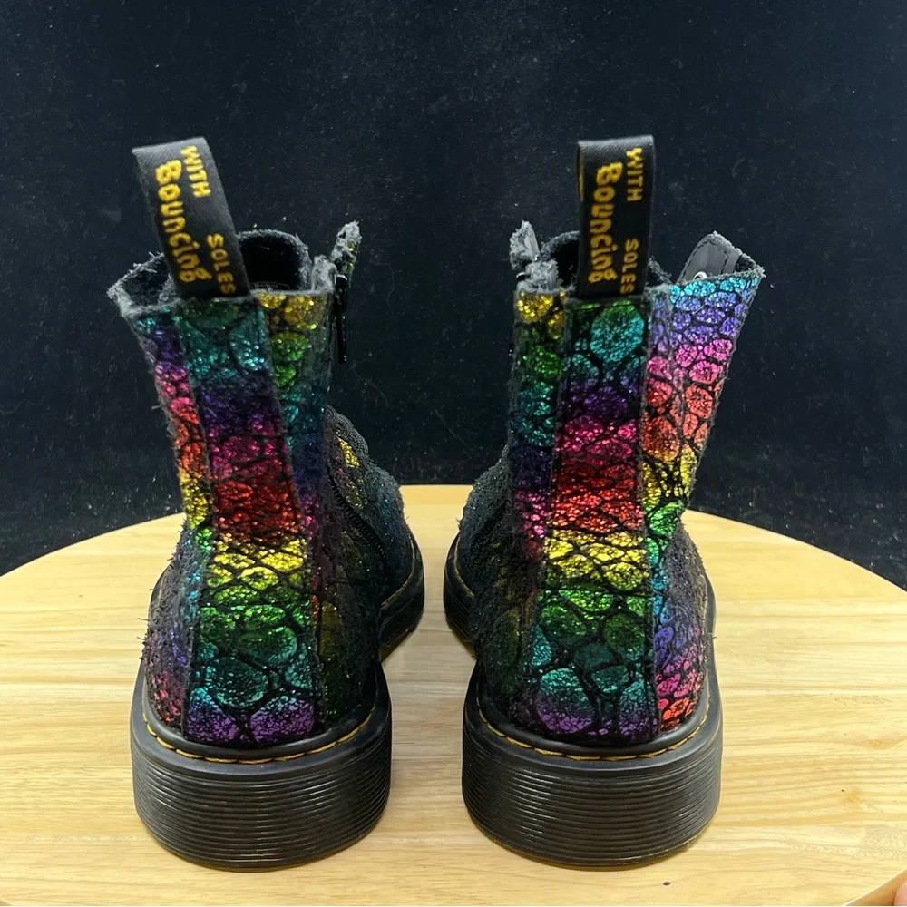 Doc Martens 1460 Pascal Rainbow Croc Metallic Suede Women US Size 7 - Picture 3 of 10